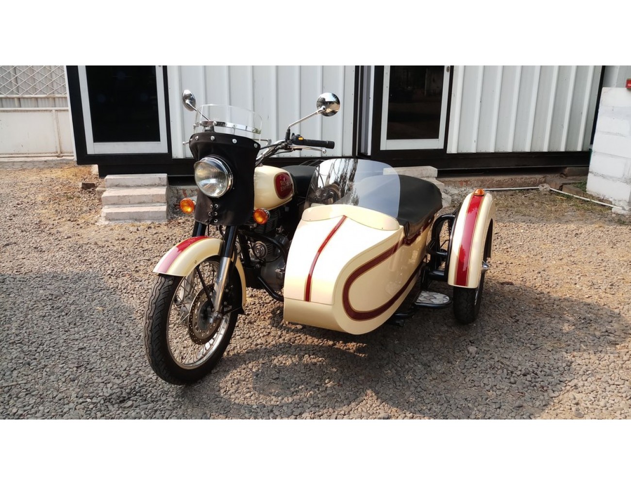 royal enfield sidecar